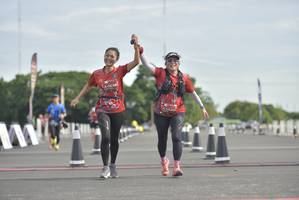 BIB: 0036
                            <button type="button" onclick="openModal(4939310)" class="btn btn-primary btn-sm float-right btn-popup" data-toggle="modal" data-target=".modal-high-quality">
                        <i class="fas fa-shopping-cart"></i> Add to Cart
                    </button>
                                            <button type="button" onclick="isThisMe(4939310, true)" class="btn btn-success btn-sm float-right btn-popup btn-isme hidden" data-toggle="tooltip" data-placement="bottom" title="นี่คือรูปของคุณใช่ไหม คลิกที่นี่เพื่อเอาเข้าอัลบั้ม">
                        <i class="fas fa-plus"></i> Add to album
                    </button>
                    <button type="button" onclick="isThisMe(4939310, false)" class="btn btn-warning btn-sm float-right btn-popup btn-isnotme hidden">
                        <i class="fas fa-ban"></i> Remove from album
                    </button>